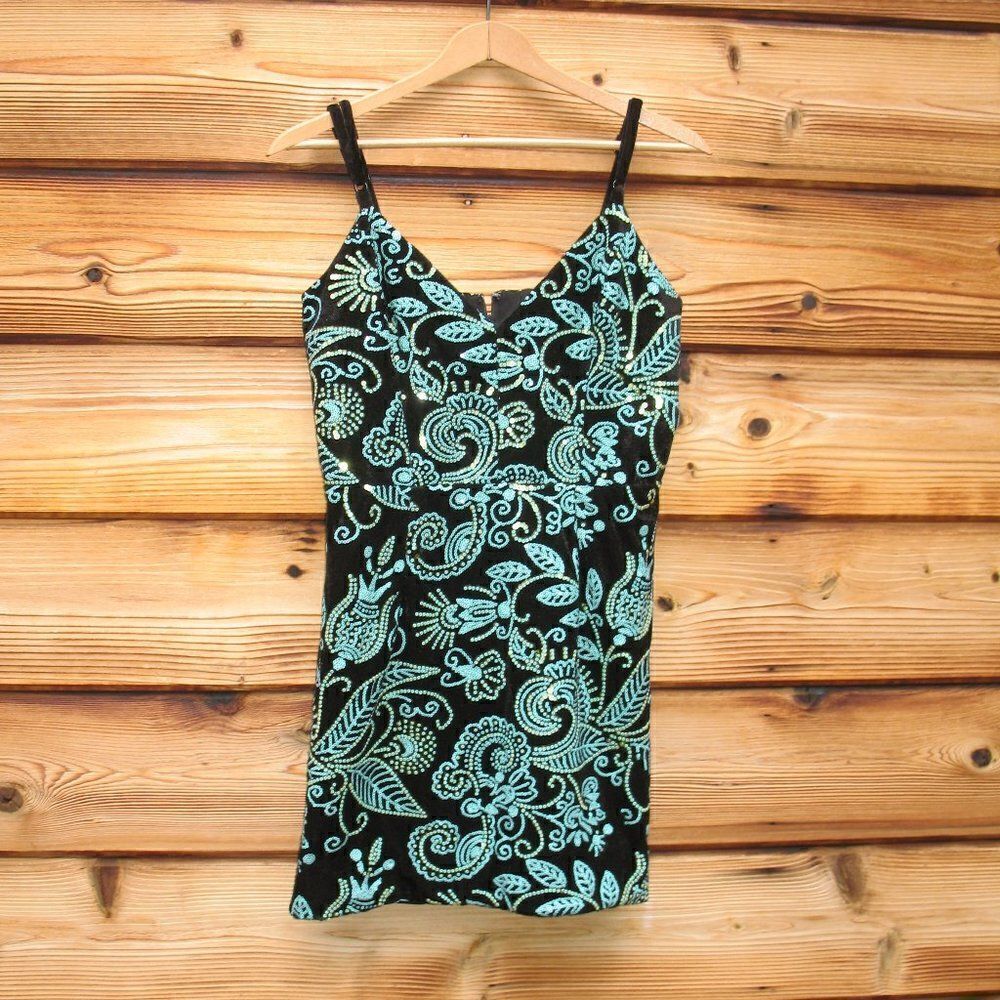 Dress the Population X Cosmopolitan - Picture 2 of 8
